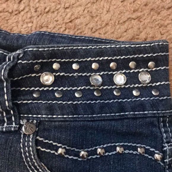 Denim shorts - Picture 4 of 4